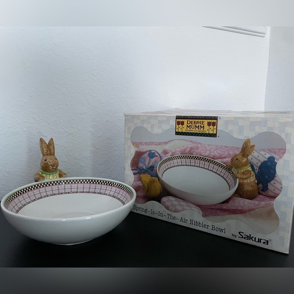 Vintage Debbie Mumm by Sakura “Spring Is In The Air Bunny” Nibbler Bowl.